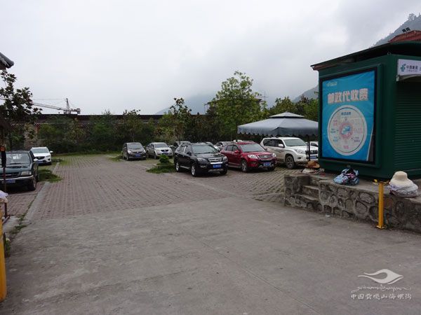 停车场改造前后-六神源码网